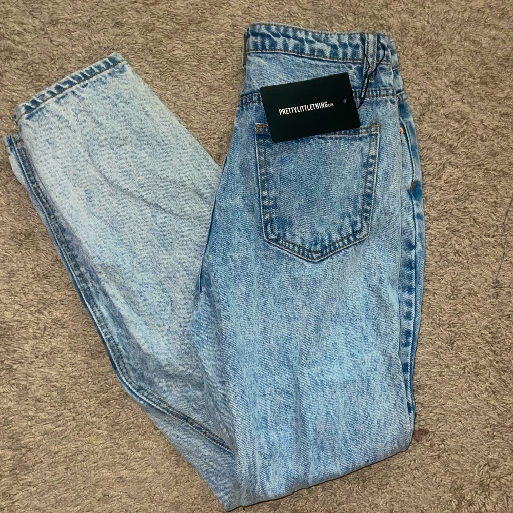 Pretty Little Thing Mom Jeans